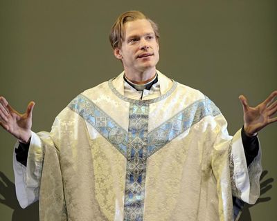 Doubt: A Parable review – Sam Reid and Pamela Rabe go head-to-head in electrifying drama