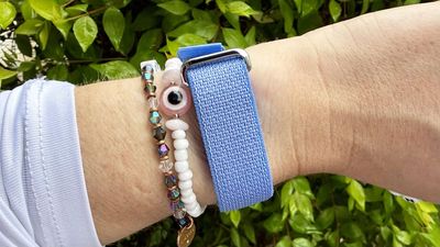 I’m a deep sleeper, and I wish I’d found this hidden Fitbit Air setting weeks ago