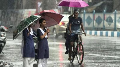 Weather Today and Tomorrow (July 6-7): Delhi, Gujarat, Maharashtra, Rajasthan, MP, Odisha, Kerala on high alert as IMD warns of heavy to extremely heavy rainfall, thunderstorms and lightning across India