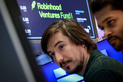 Robinhood CEO says AI agents will soon rival human traders, manage portfolio