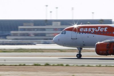 EasyJet shares surge as £5.5bn US buyout bid reaches final stages