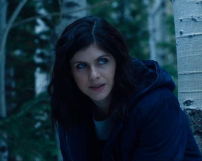 Couples Weekend review – Alexandra Daddario annd Josh Gad lead spicy comedy of marital melee