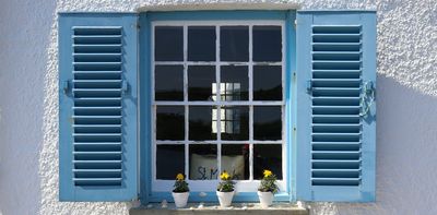 Heatwaves: expert tips on redesigning UK homes to cope with hotter temperatures