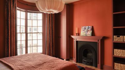 12 'Chameleon' Paint Colors That Change Throughout the Day, so You'll Never Grow Tired of Them, Say Designers