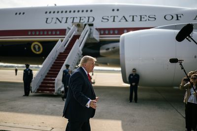 Donald Trump's Swollen Face: What Is Causing the POTUS' Health Symptoms?