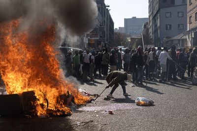Two Nigerians killed amid xenophobic violence in South Africa