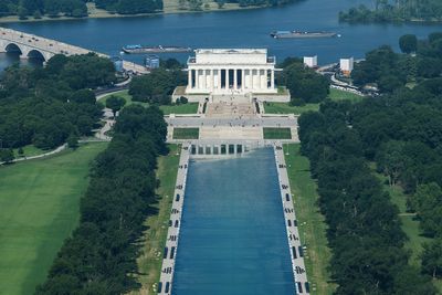 Trump brags about ‘crystal clear’ Reflecting Pool despite it needing to be drained again
