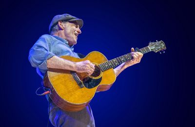 James Taylor skipped Taylor Swift’s wedding to play gig