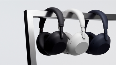 You can now use your Sony headphones as a free real-time head tracker for race and flight simulators on PC, several hundred games already supported — enthusiast creates open-source app that translates live sensor data into in-game camera controls