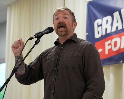 Key Democratic figures call on Graham Platner to ‘immediately’ withdraw from Senate race – US politics live