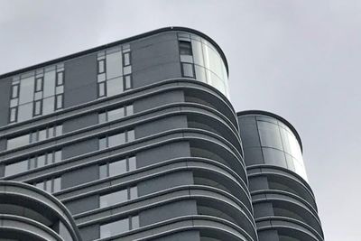 Architects accused of ignoring risks after man crushed by falling window