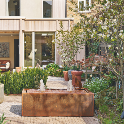 Aldi just dropped a £13 solar fountain that taps into one of this summer's biggest garden trends – it's giving Champagne looks on lemonade money