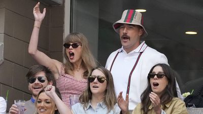 50 Fantasy Football Celebrity and Entertainment Team Names