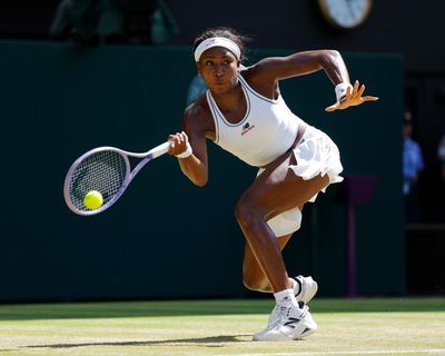 Coco Gauff fights back to sink Jessica Pegula and reach Wimbledon semi-final