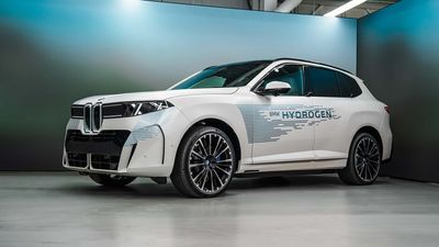 Why BMW Isn't Giving Up On Hydrogen Cars
