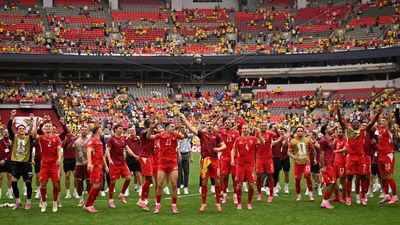 Switzerland beat Colombia on penalties to set up last-eight date with Argentina