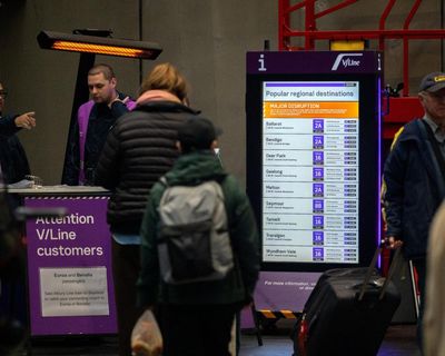 Telstra blames ‘software defect’ for major outage that hit mobiles, trains and triple-zero calls