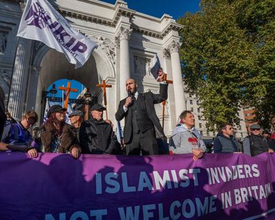 Two in five Britons think Muslims cannot integrate in UK, poll finds