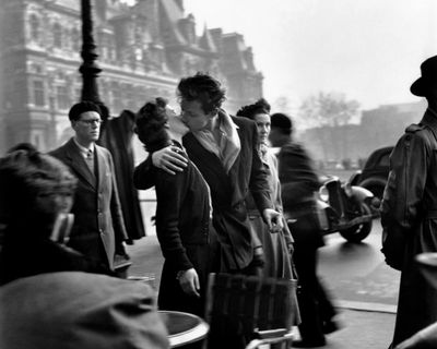 The Kiss by Katie Barclay review – on passion, power and puckering up