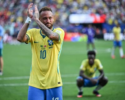 Is Neymar the first to bookend his international career with goals at the same venue?