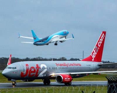 Summer holiday bookings bounce back after fragile Middle East ceasefire, Jet2 says