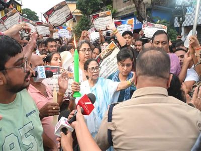 TMC, BJP workers clash during Baruipur rape-murder protest rally in Kolkata
