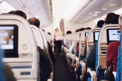 First Class Gets Champagne, Economy Gets Crowds: US Airlines Redesign Flights Around High-Paying Passengers