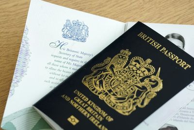 Passport chaos: Britons face missing holidays as Home Office systems go down