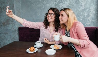 The Rise of ‘Micro-Retirement’: Why More Women Are Taking Career Breaks Before Age 40