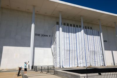 Request to return Trump’s name to Kennedy Center during appeal is denied by panel of judges