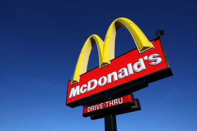McDonald’s may be the most successful chain in the world — but it doesn’t make the most: Sales of franchises ranked