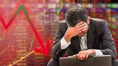 US stocks today: Dow falls 500 points after Trump says Iran deal is 'over'