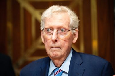 GOP leaders tried to quell McConnell health questions. It’s not working