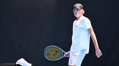Son of a gun cruises again at Wimbledon