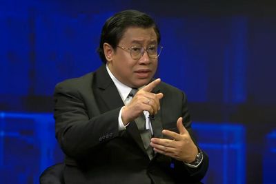 Jakrapob returns as Pheu Thai MP