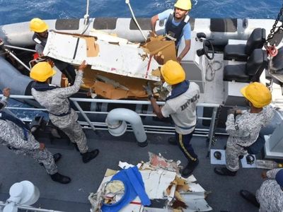 Pakistani rescuers find wreckage of lost cargo plane; search on for missing crew
