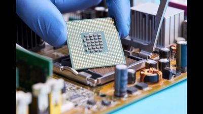 US semiconductor boom faces worker shortage amid race with China