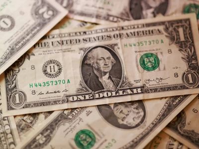 State Bank of India draws over $1.5 billion in forex deposits
