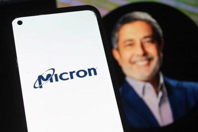 Micron vs. SK Hynix: Futurum's Shay Boloor Picks MU Over Nvidia's 'Biggest' Provider, Citing 'Wonky' Korean Markets
