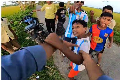 Truth Behind the Viral 'Flying' Argentina Jersey Kid Video: Why Everyone Is Calling the Hilarious Clip Fake