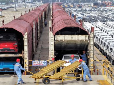 Global Market: China's factory inflation hits four-year high, keeping metals and industrial stocks in focus