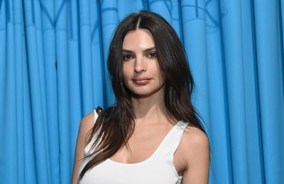 Emily Ratajkowski inks 'seven figure' deal for sex life book
