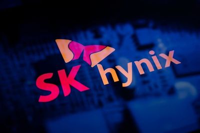 Jim Cramer Warns SK Hynix Bankers Are Playing a ‘Dangerous Game’ As Oversubscribed $28 Billion ADR Deal Nears Pricing