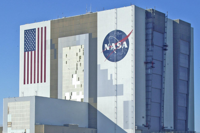 Alien Mystery Deepens: NASA Insider Says Agency Holds Secret Archive of Unreleased UFO FootageQ