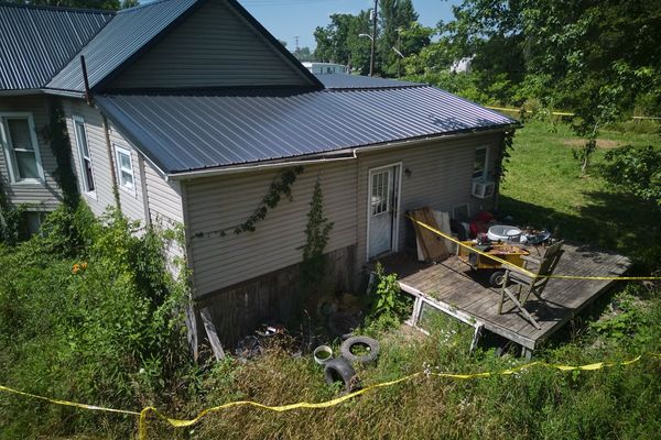 Mom behind home where her 16 kids were kept like ‘feral animals’ had conjoined twins that died shortly after birth, police say