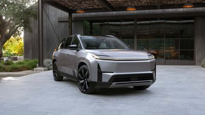 Toyota Delays 2027 Highlander EV As Demand For Gas Model Remains Robust