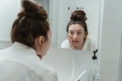 Gentle Yet Effective Retinol Alternatives Every Sensitive Skincare Routine Should Include