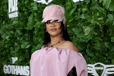 Rihanna Masters Heatwave Dressing With a Breezy Look That Defines Celebrity Style This Summer