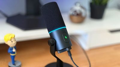 Razer wants the Seiren V3 Pro to be the ultimate gaming mic, but you probably don’t need it