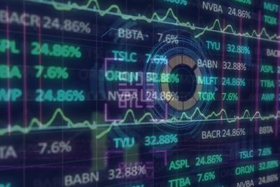 'Selling Winners, Buying Losers': Tech Stocks Drop as Energy Jumps to Start H2